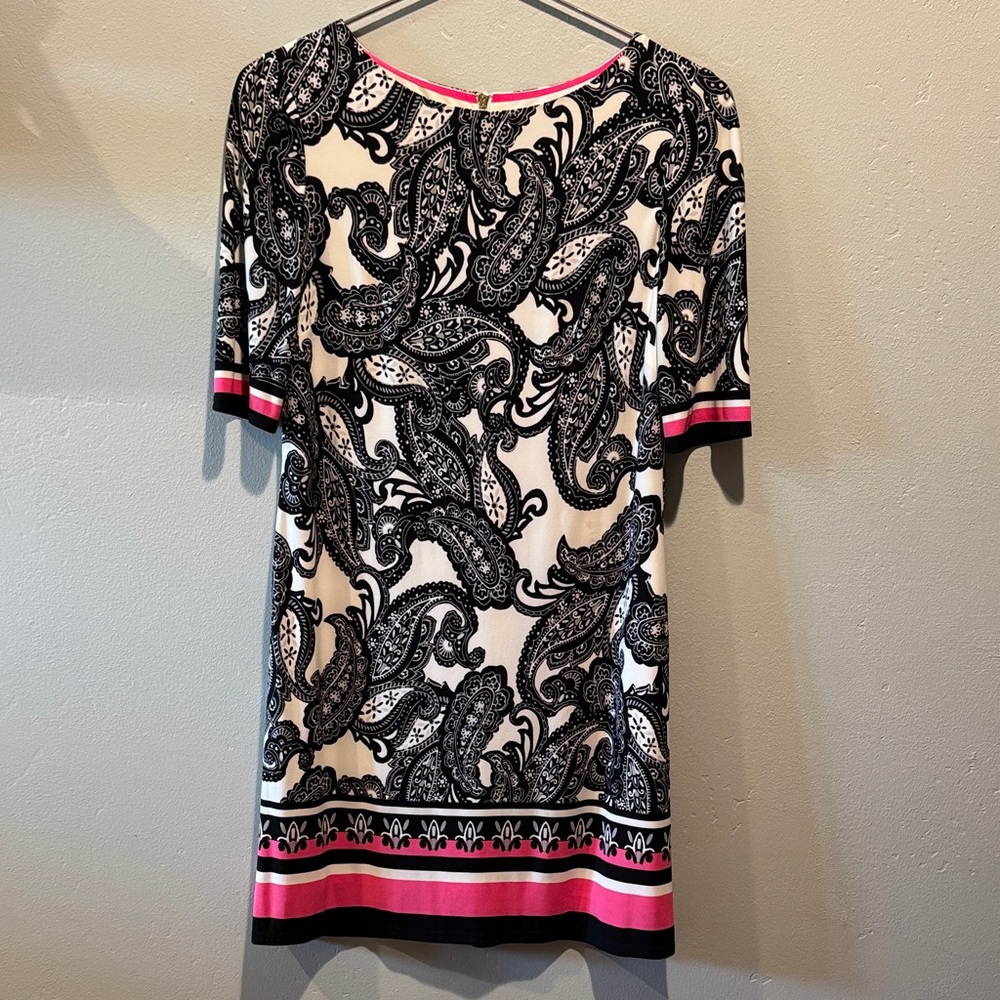 Eliza J Black and White Paisley Shift Short Sleeve Midi Dress with Pink Trim